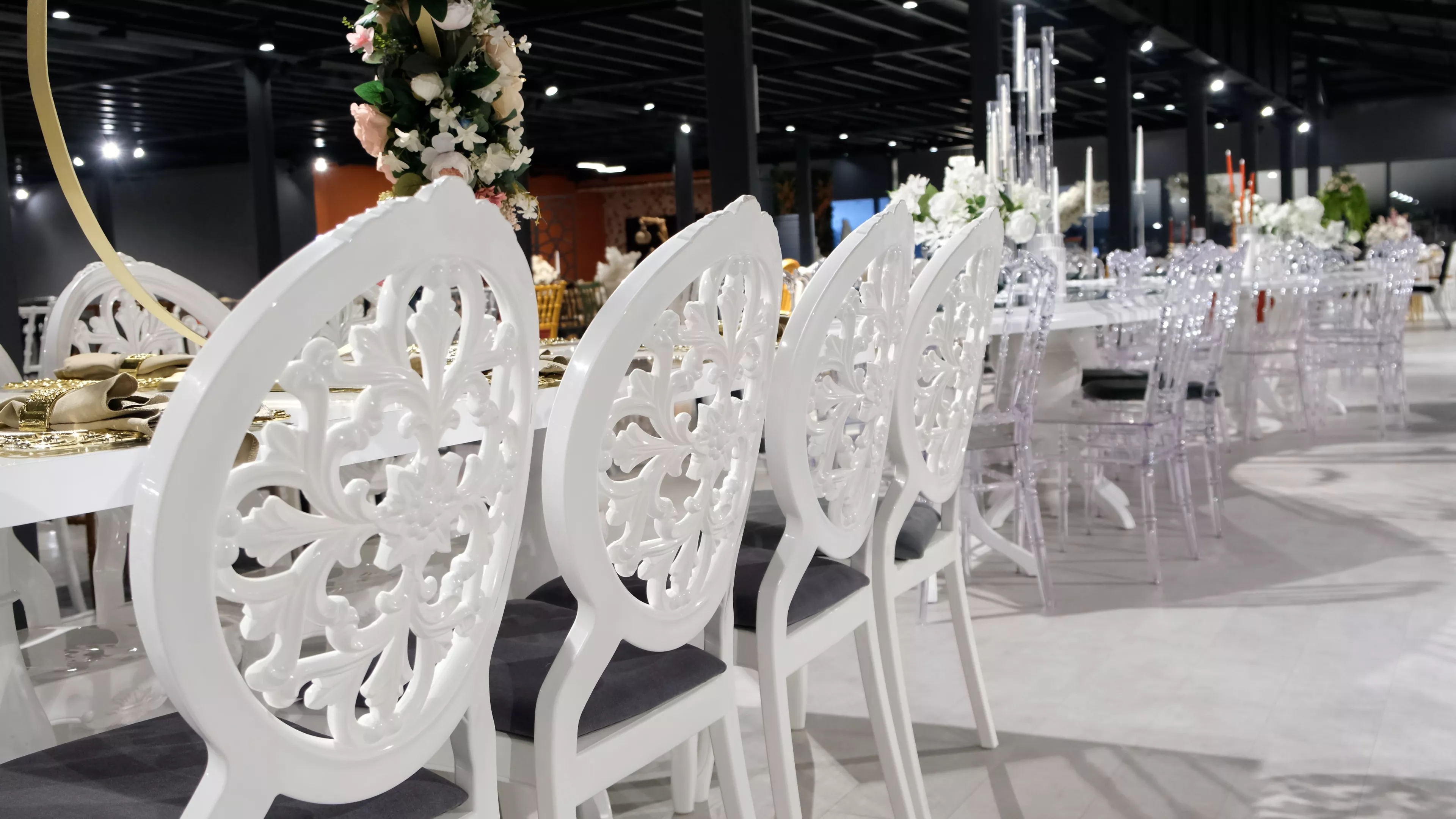 Furniture manufacturing line